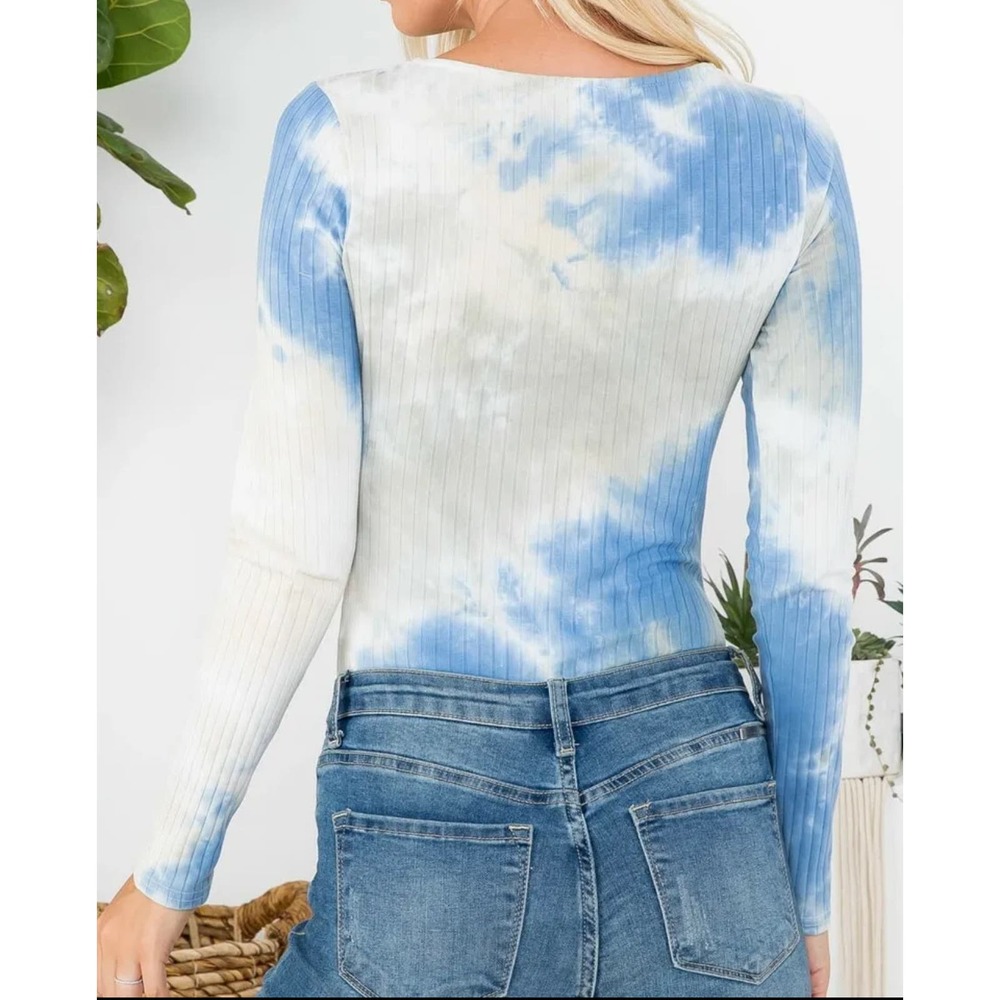 Le Lis | Women | Tie Dye Ribbed Texture Crotch Snap Body Suit | Large - Picture 10 of 10